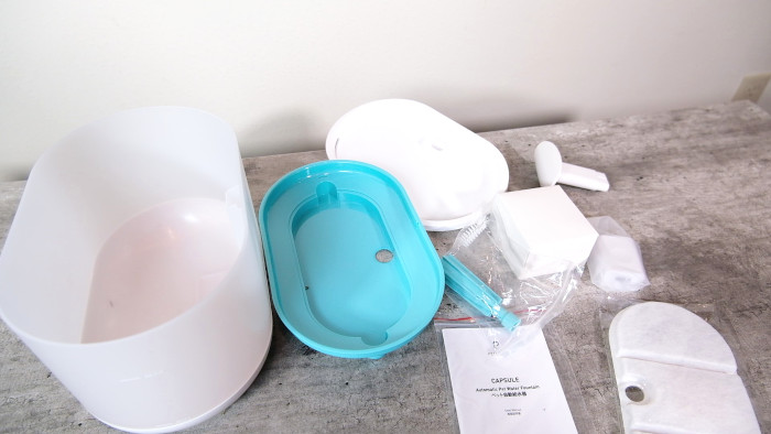 Assembling the Petlibro Capsule cat water fountain